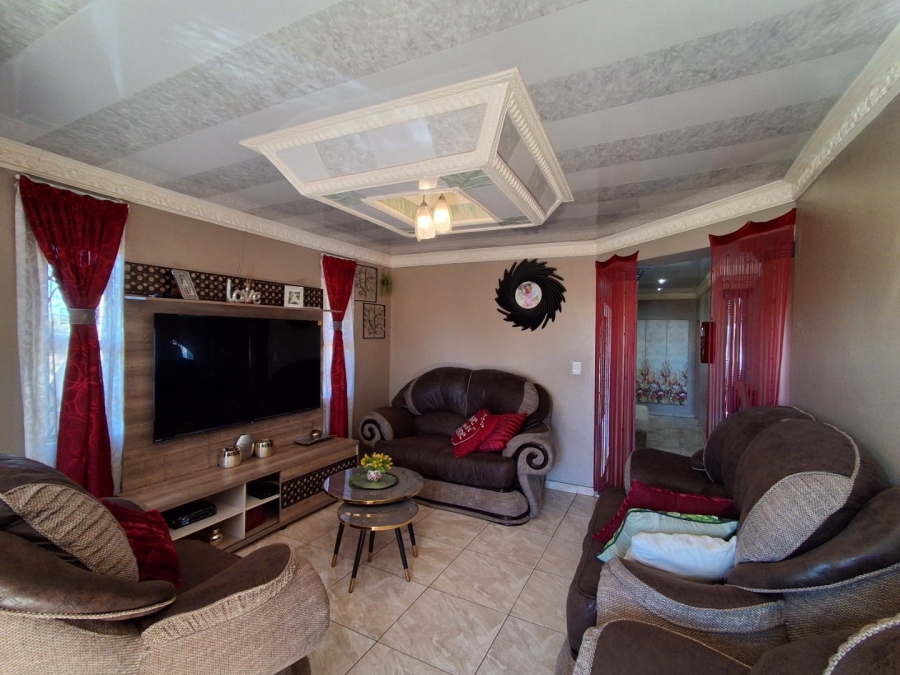3 Bedroom Property for Sale in Ikageng North West